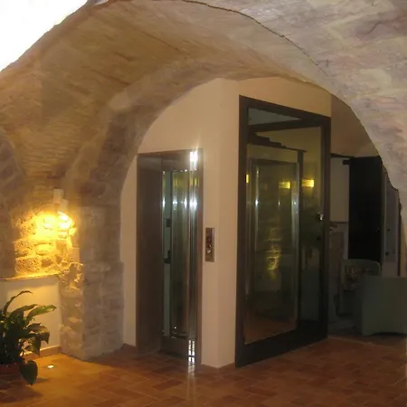 La Rocca Hotel 2*