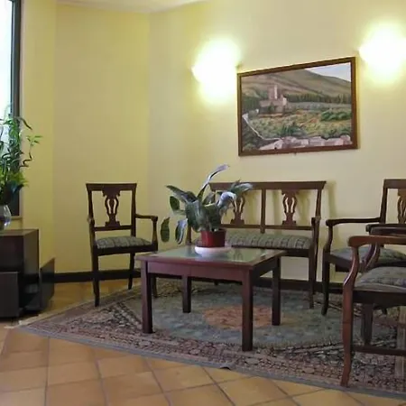 فندق La Rocca 2*