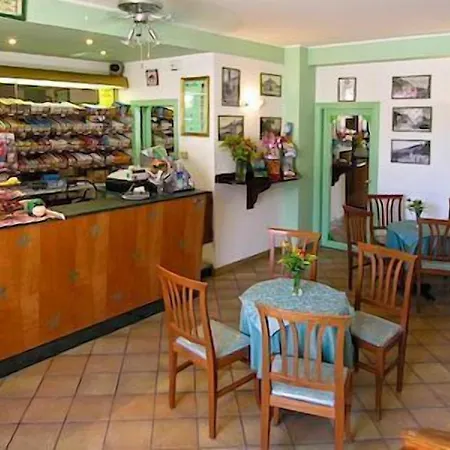 La Rocca 2* أسيسي