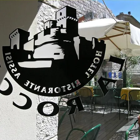 La Rocca فندق